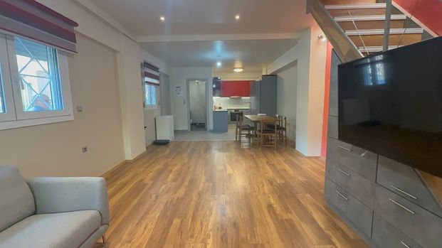 Loft για ενοικίαση - Νίκαια, - Photo 1