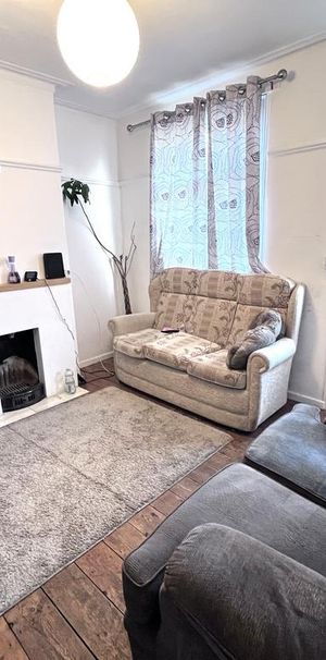 2 bedroom terraced house to rent - Photo 1