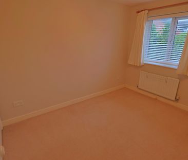 Lyndale Road, Whoberley, Coventry - Available Now - Photo 4