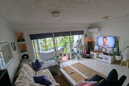 Miami - Photo 2