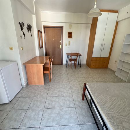 Studio/Γκαρσονιέρα για ενοικίαση Ζαρουχλέικα (Πάτρα) - Φωτογραφία 4
