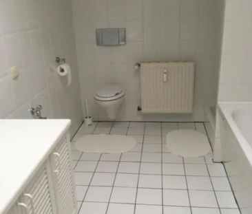 An Einzelperson ! Renovierte 2-Zimmerwohnung in Porz-Eil - Foto 1