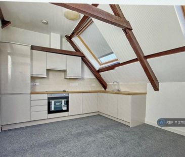 2 bedroom flat to rent - Photo 1