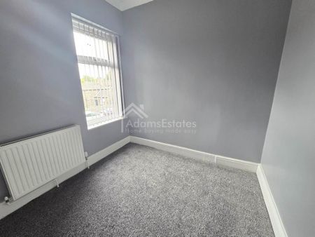 5 bedroom semi-detached house to rent - Photo 3