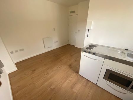 Buckingham Road, Milton Keynes, Bletchley - Photo 4