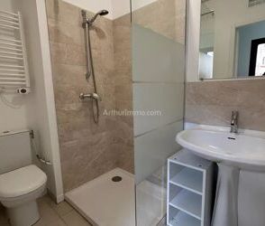 Location Appartement 4 pièces 69 m2 à Aubagne - Photo 2