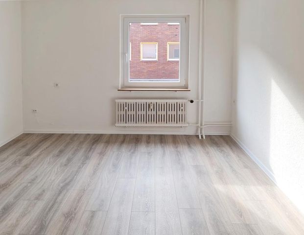 Renovierte 2-Zimmer-Wohnung im 1.Obergeschoss zu vermieten! 1 Nettokaltmiete frei (2. Monat)* - Photo 1