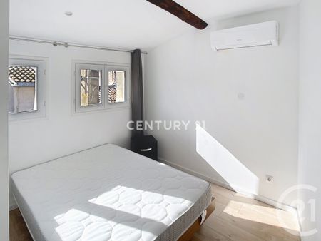 Location Appartement 2 pièces 32m² LA VALENTINE 11ème - Photo 3