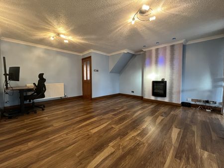 4 bed link detached - Photo 4