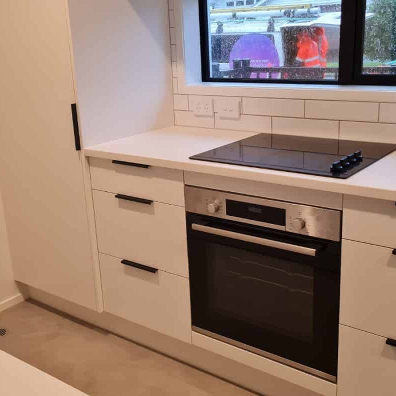 Modern Townhouse in Prime Point Chevalier Location - Photo 1