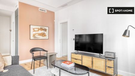 madrid, Community of Madrid 28012 - Photo 3