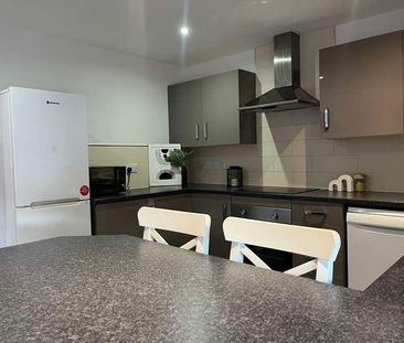 Bed Ensuite Student Flat, LN1 - Photo 4