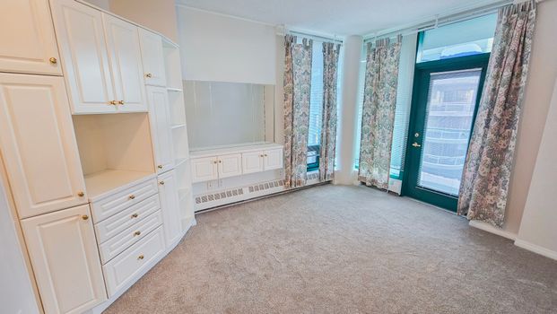 Luxury Living In Eau Claire | Spacious 2 Bed 2 Bath With Panoramic River & City Views - Photo 1