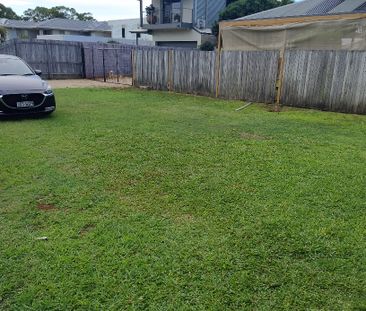 22 Main Rd, Wellington Point QLD 4160 - House For Rent | Domain - Photo 1