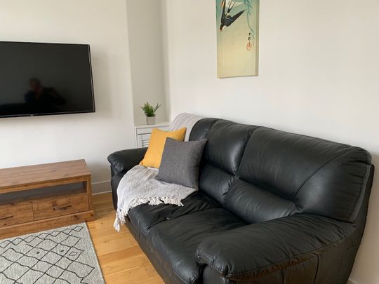 2 Bed Flat, Union Grove, AB10 - Photo 1