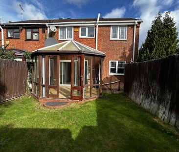 3 bedroom semi-detached house to rent - Photo 4