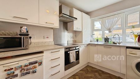 Terraced House to rent - Crusoe Road, Erith, DA8 - Photo 4