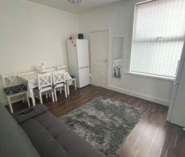 4 Bed Detached House, Wedderburn Road, IG11 - Photo 5