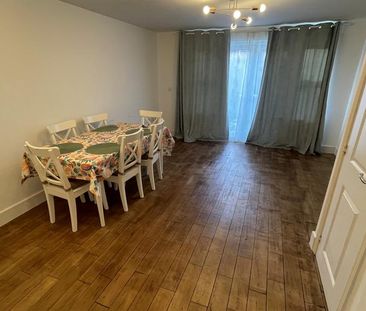 3 bedroom terraced house to rent - Photo 2