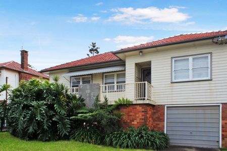 PERFECTLY POSITIONED - Photo 4