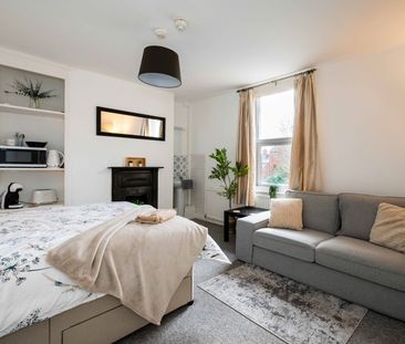 Double Room in Shared House – Whitecross Road, Hereford - Photo 2