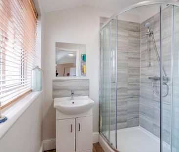 3 bedroom terraced house to rent - Photo 6