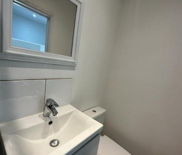 6 bedroom terraced house to rent - Photo 3