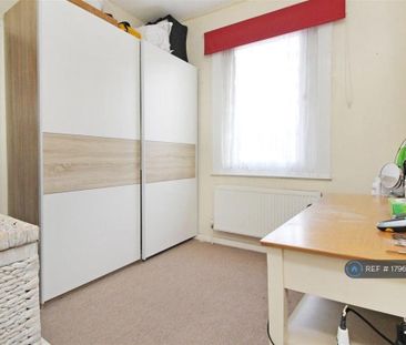 2 bedroom detached house to rent - Photo 4