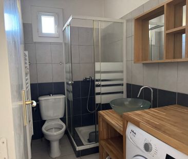 Location Appartement 2 pièces 33m² DRAGUIGNAN 83300 - Photo 6