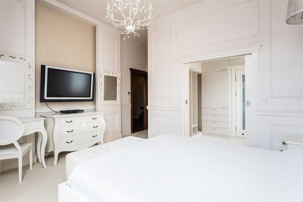 Stylowy apartament z trzema sypialniami – zdjęcie 1