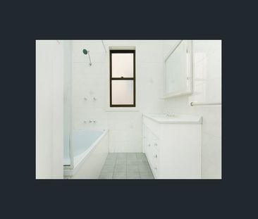 Charming Original Home Moments from the Beach! - Photo 4