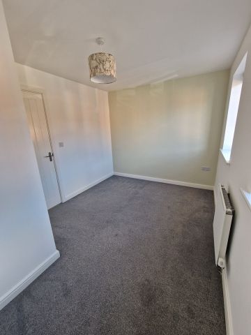 2 Bed Semi-Detached House, Chalfont Drive, NG8 - Photo 5