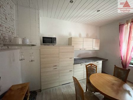 Wohnen mit Traumaussicht – 3-Raum-Wohnung auf dem Zeller Berg - Photo 2