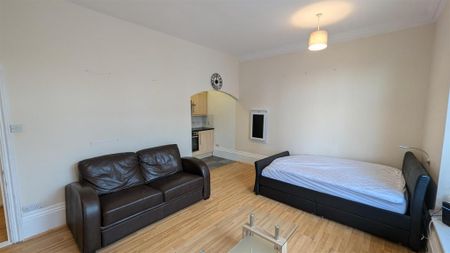 Studio to rent - Photo 5