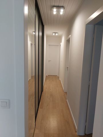 Top renoviertes Appartement mit verglastem Balkon und Möglichkeit einer Terrassennutzung - Foto 4