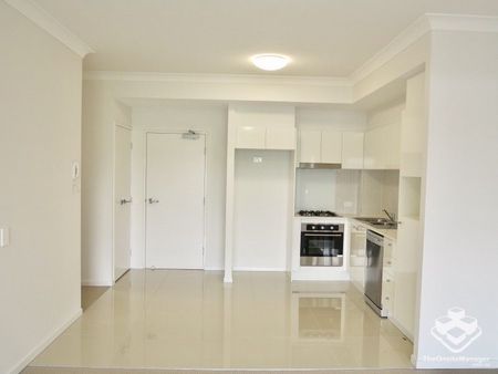 Spacious one bedroom apartment close to all convenience! - Photo 3