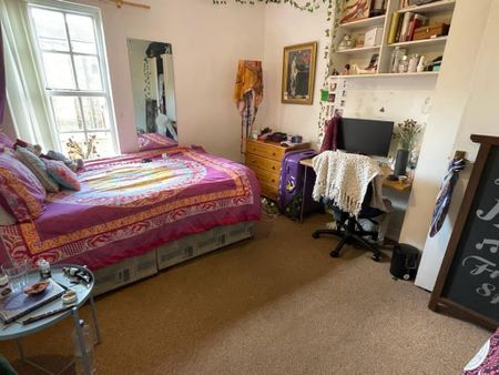 4 bedroom private hall to rent - Photo 4