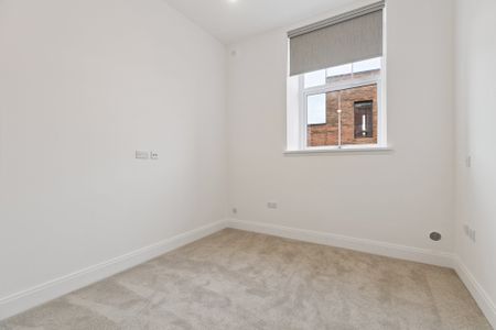Flat 2/7, 3 North Woodside Court - Photo 2