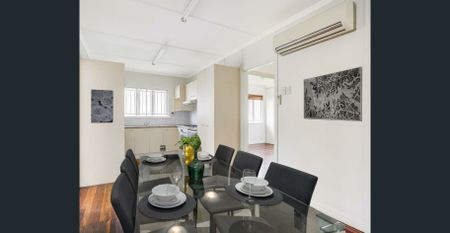 Family Home in the heart of Kedron - Photo 2