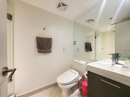 For Lease - 386 YONGE Street Unit# 1804, Toronto, Ontario - Photo 3