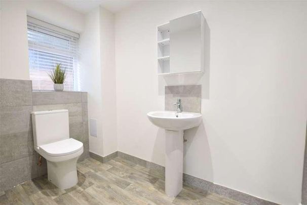 Willow Close, Wick, Bristol, Gloucestershire, BS30 - Photo 1