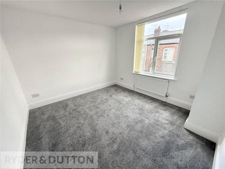 2 bedroom end of terrace house to rent - Photo 4