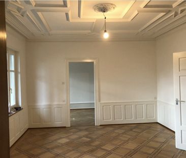 Charmante 4-Zimmer Wohnung mit Balkon und historischem Charme in id... - Photo 2