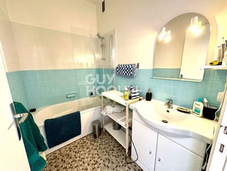Clermont Ferrand - Facultés - Appartement T3 de 63.08 m2 avec garage et balcon - Photo 2