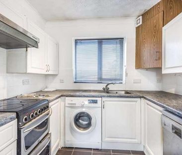 Slough, Berkshire, SL1 - Photo 6