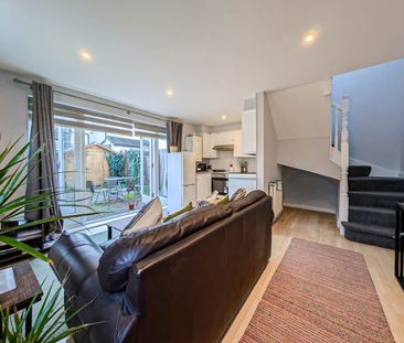 1 Bed Detached House, Hotham Road, SW19 - Photo 3