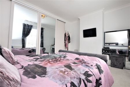37, Churchfield Lane, Rothwell, Leeds, West Yorkshire, LS26 0NA - Photo 5