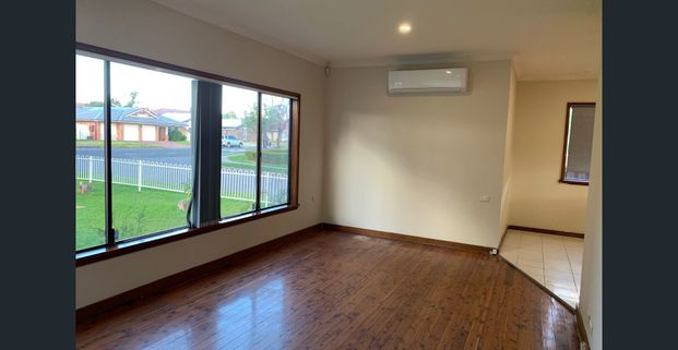 4-Bedroom Family Home in Quakers Hill! - Photo 1