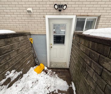 For Lease - 165 Carlson Drive Unit# Lower, Newmarket, Ontario - Photo 5