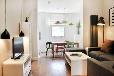 2 bedroom serviced apartment to rent - Photo 3